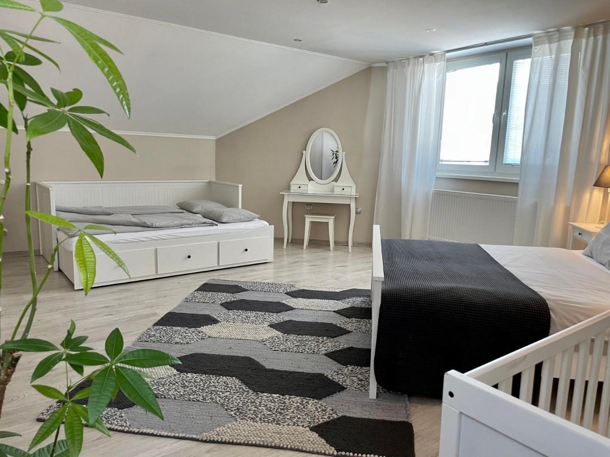 P&P Apartmany Бойниці Екстер'єр фото